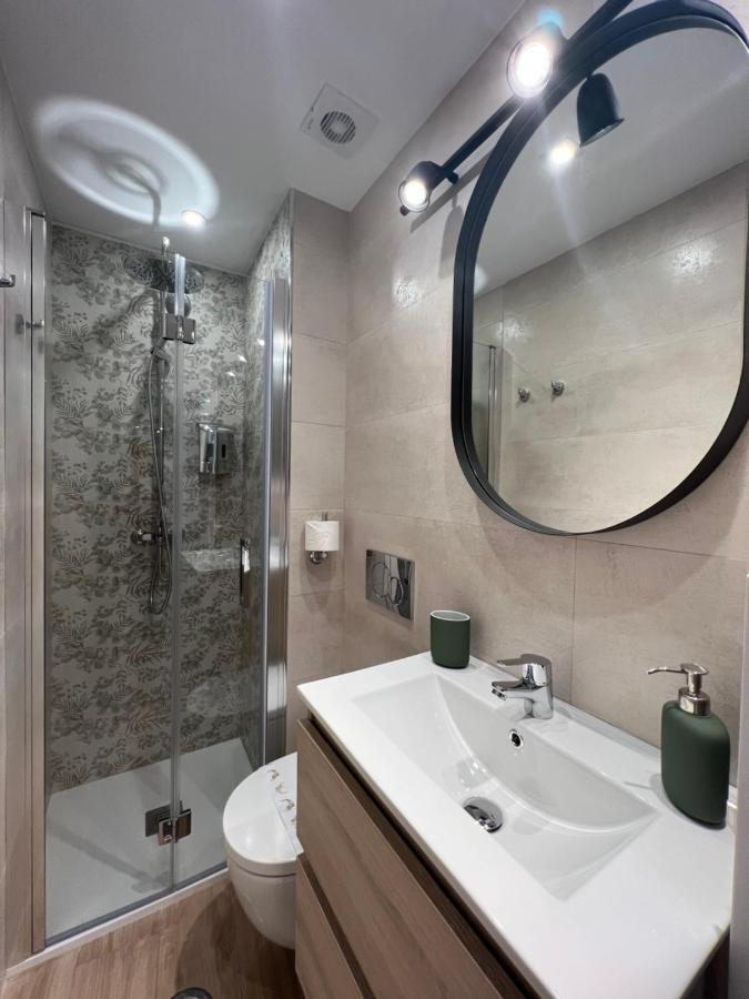 Huerto & Private Patio In The Old Town By Ele Apartments Malaga Bagian luar foto