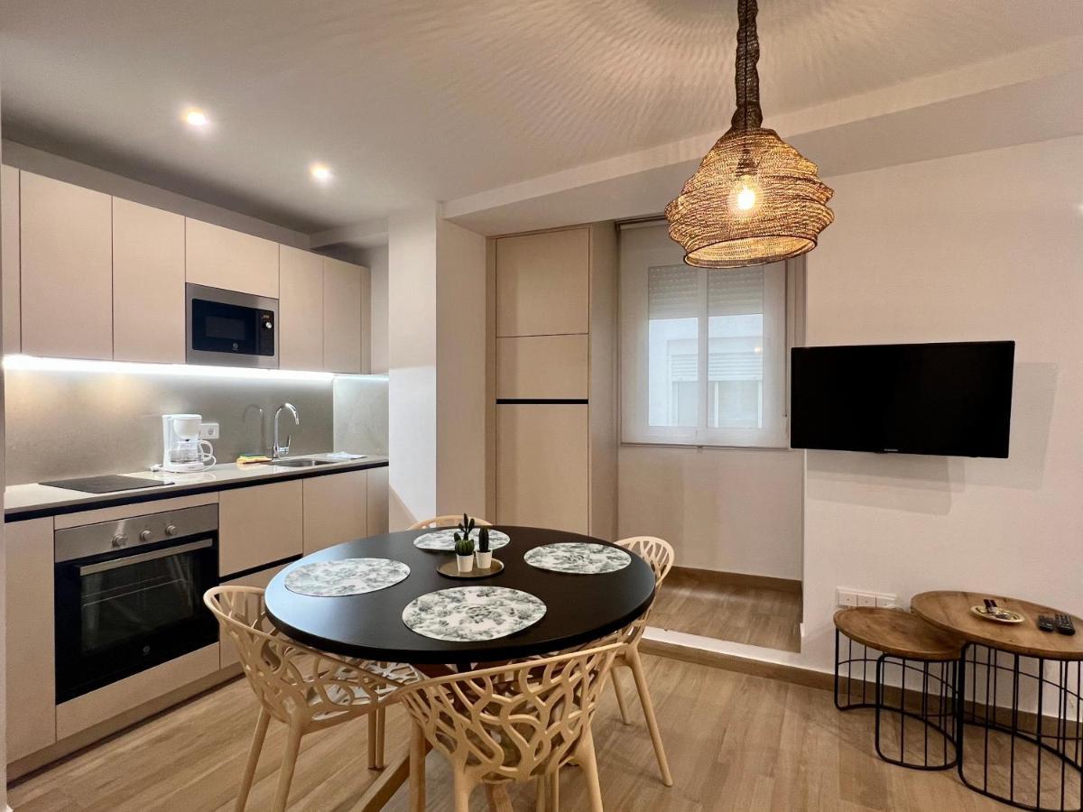 Huerto & Private Patio In The Old Town By Ele Apartments Malaga Bagian luar foto