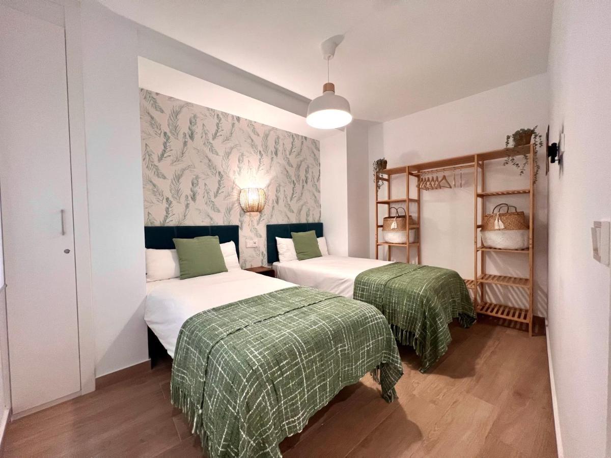Huerto & Private Patio In The Old Town By Ele Apartments Malaga Bagian luar foto